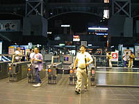 �܂��V���Ȃ�`�������W�Ɍ����ĉ��D���𔲂��鋴�{�ƐX��