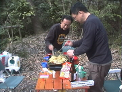 ����̒��߂�����ɏĂ����΂��Ă����{�ƐX��