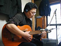 �u����I���[�J�[�Y�v�Ŏ��Q�̃K�b�g�M�^�[�����t����X��...