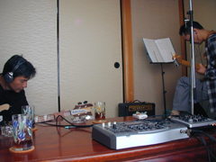 �x�[�X���ƃM�^�[���{�ɂ��^�����i...