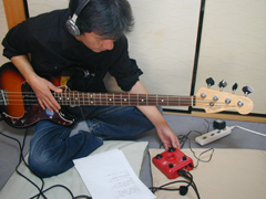 �������܂ꂽ�V����̃x�[�X�p�}���`�G�t�F�N�^�B����ŌN���t�F���b�N�X�E�p�b�p�����f�B���H