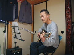 �Ō�̘^���ɐ^���ȕ\��ŗՂދ��{...