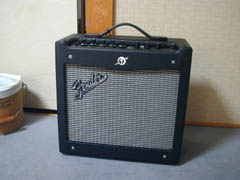 �R�����Փ��������� Fender MUSTANG I...