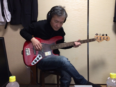 �����͌y�߂̃W���Y�x�[�X�Ŗ��͓I�ȉ��t�𒮂�������