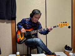 �e���|�̂������b�N�ɏ���Čy���ȃx�[�X�v���C�𒮂�������...